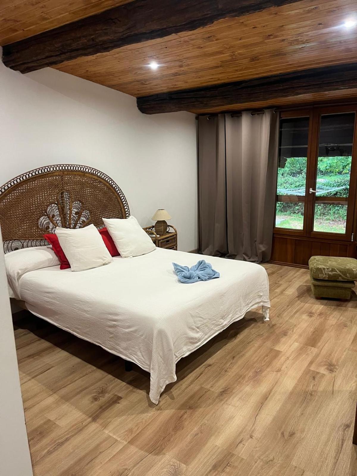 Albergue Bergando เนเกรรา ภายนอก รูปภาพ
